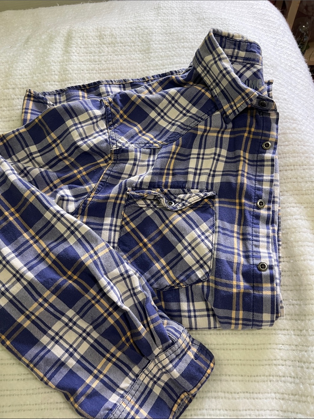 Mossimo men’s Blue & White Plaid Button-Up long sleeve Shirt. XXL